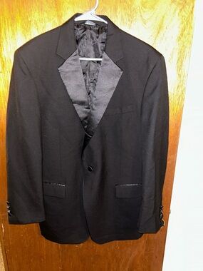 Jos. A. Bank Black Men's Satin-Lapel Dinner Jacket